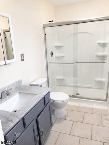 125 Alcorne St, Franklin Twp., NJ 08873