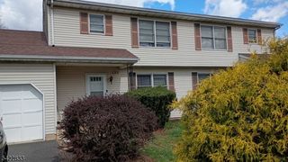 125 Alcorne St, Franklin Twp., NJ 08873