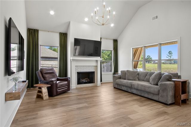 12668 Windword Pointe, Northport, AL 35475