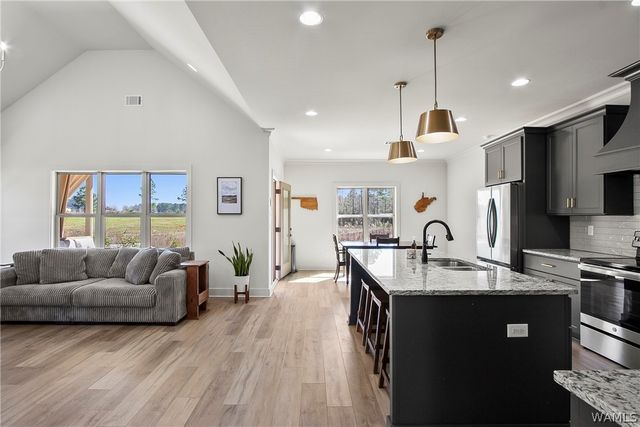 12668 Windword Pointe, Northport, AL 35475