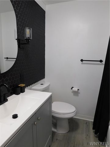 104 Doyle Avenue, Buffalo, NY 14207