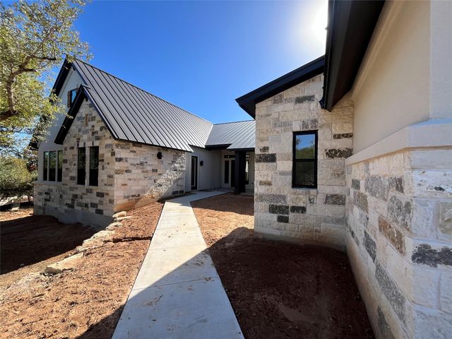 202 Brown Saddle CV, Driftwood, TX 78619