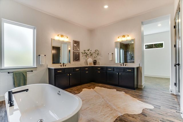 202 Brown Saddle CV, Driftwood, TX 78619