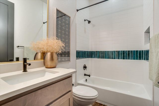 202 Brown Saddle CV, Driftwood, TX 78619