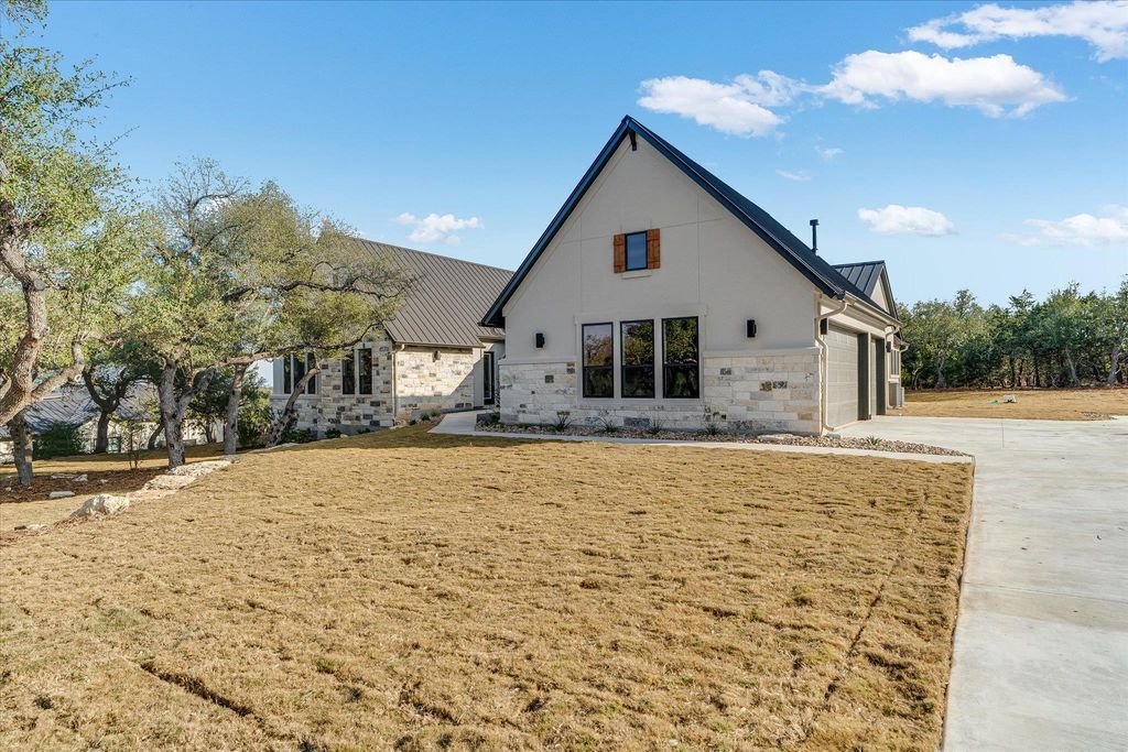 202 Brown Saddle CV, Driftwood, TX 78619