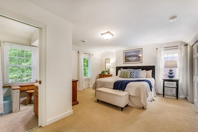 4760 N Woodburn STREET, Whitefish Bay, WI 53211