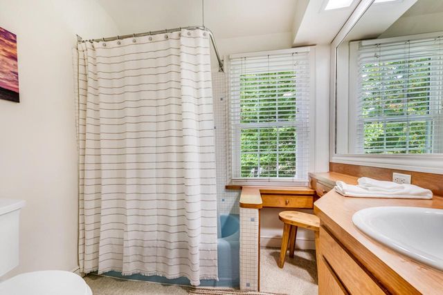4760 N Woodburn STREET, Whitefish Bay, WI 53211