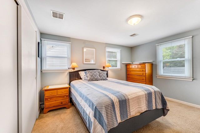 4760 N Woodburn STREET, Whitefish Bay, WI 53211