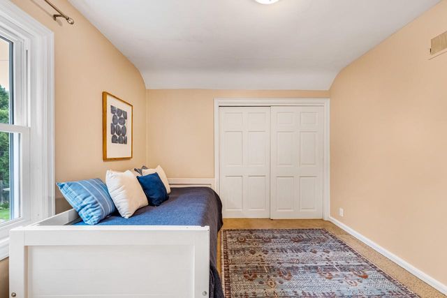 4760 N Woodburn STREET, Whitefish Bay, WI 53211