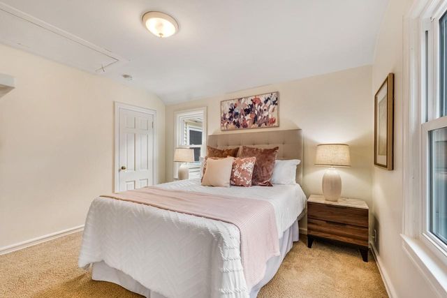 4760 N Woodburn STREET, Whitefish Bay, WI 53211