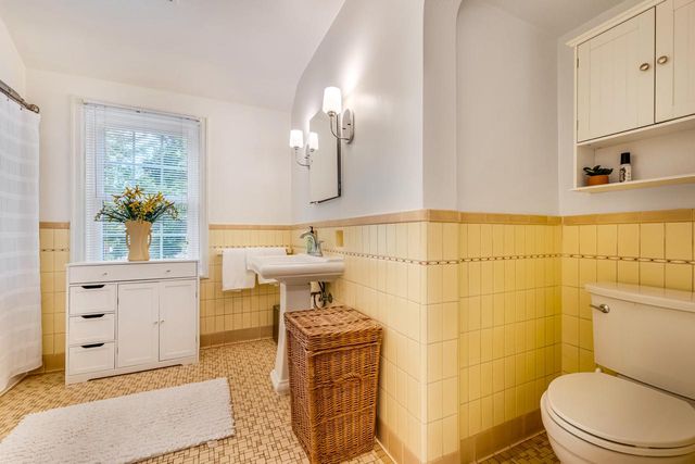 4760 N Woodburn STREET, Whitefish Bay, WI 53211
