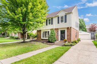 4760 N Woodburn STREET, Whitefish Bay, WI 53211