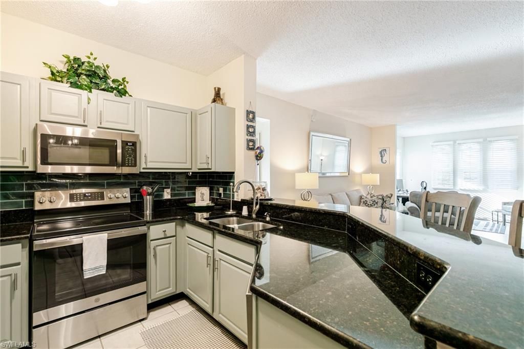 15585 Ocean Walk CIR 216, Fort Myers, FL 33908