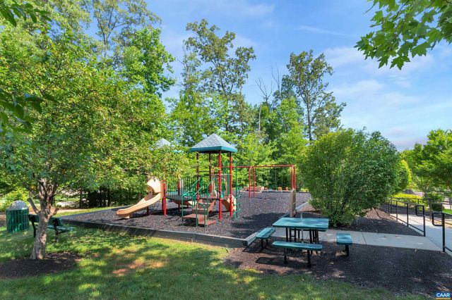 36 HIGHLAND CIR, Zion Crossroads, VA 22942