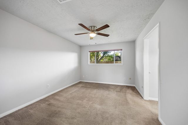 1605 Cypress Hollow Street, Houston, TX 77581