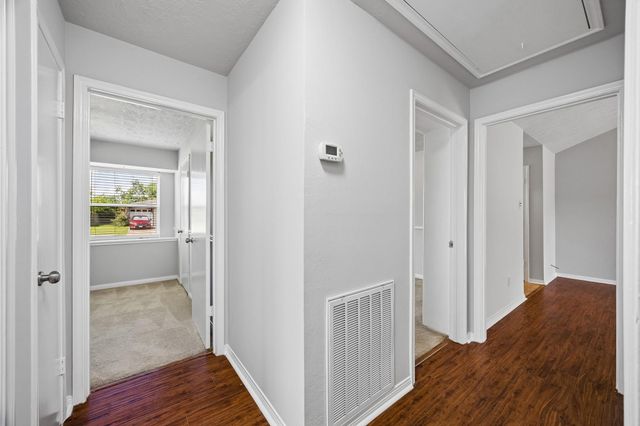1605 Cypress Hollow Street, Houston, TX 77581