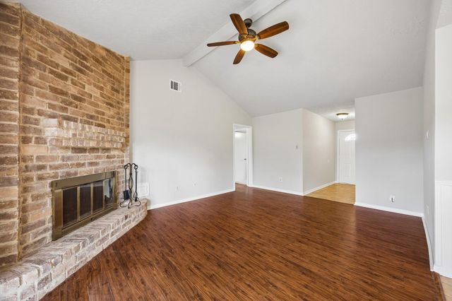 1605 Cypress Hollow Street, Houston, TX 77581