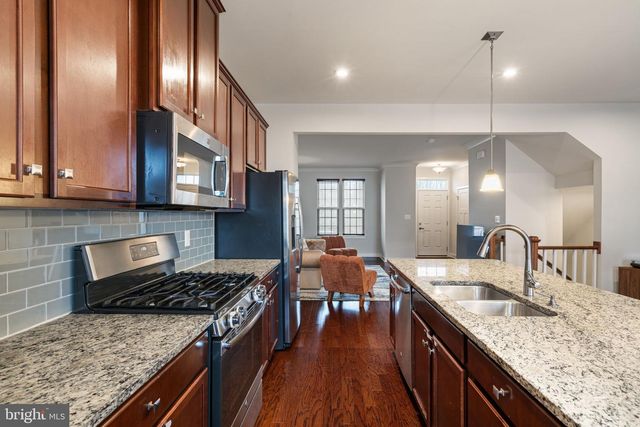 18058 RED CEDAR RD, Dumfries, VA 22026