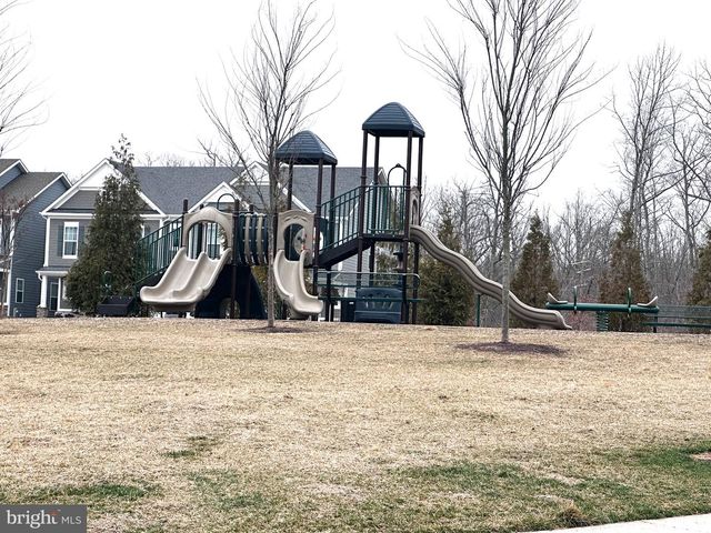 18058 RED CEDAR RD, Dumfries, VA 22026