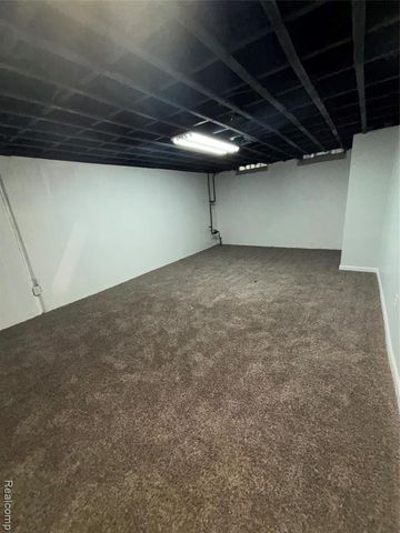 25173 Castlereigh Drive, Farmington Hills, MI 48336