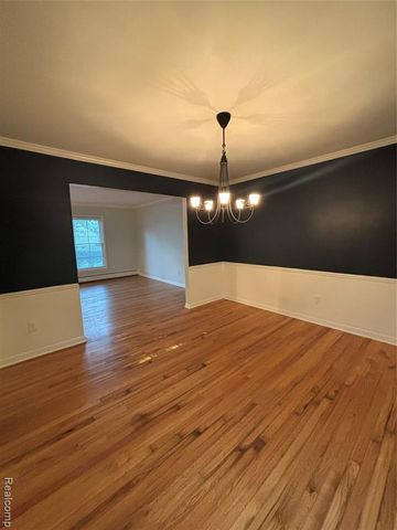 25173 Castlereigh Drive, Farmington Hills, MI 48336