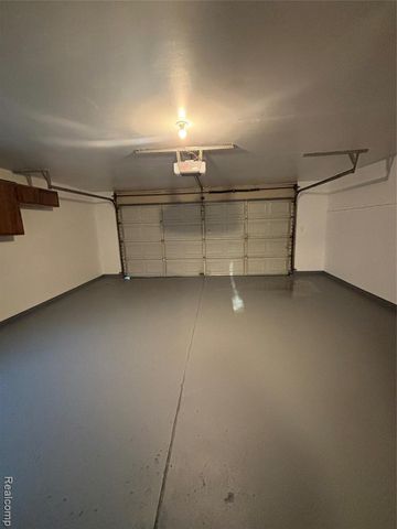 25173 Castlereigh Drive, Farmington Hills, MI 48336