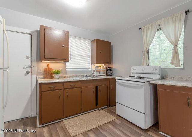 5813 DOEBOY Street, Jacksonville, FL 32208