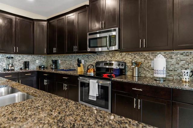 4700 SLEEPY HOLLOW DRIVE, Kissimmee, FL 34746