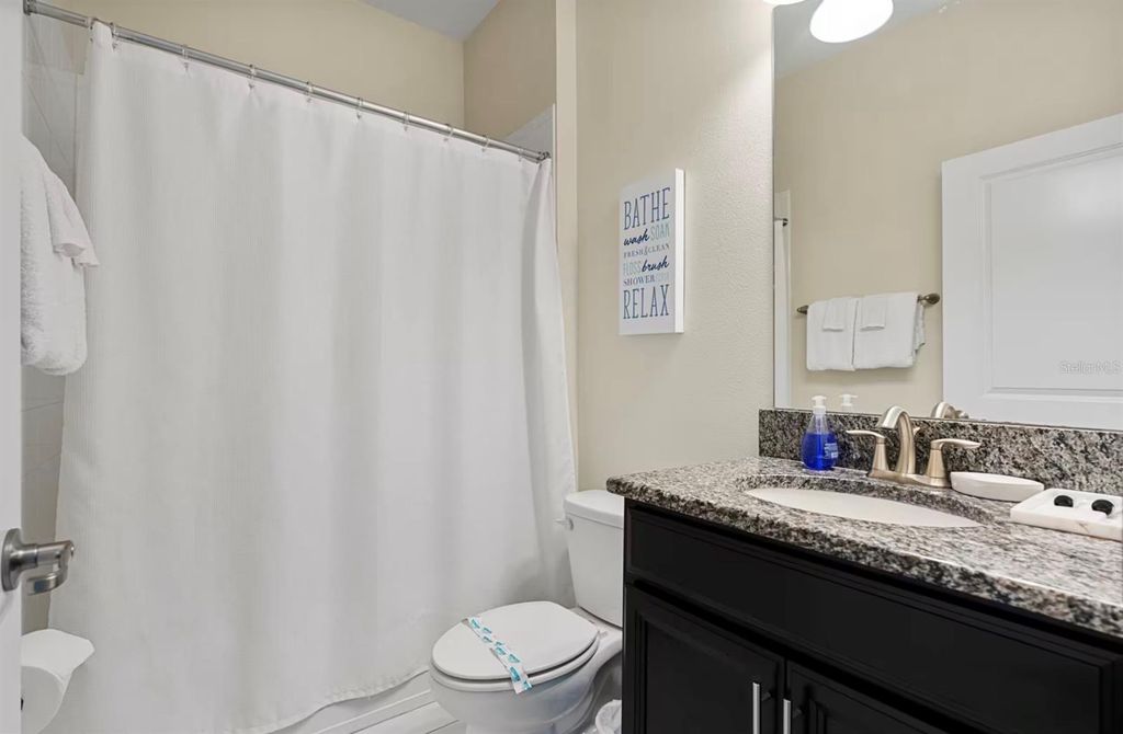 Image 27 of property listing at 4700 SLEEPY HOLLOW DRIVE, Kissimmee, FL 34746
