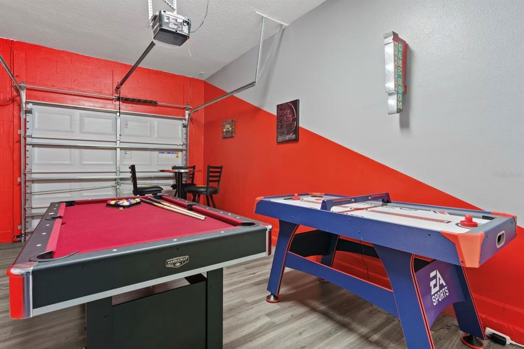 Image 31 of property listing at 4700 SLEEPY HOLLOW DRIVE, Kissimmee, FL 34746
