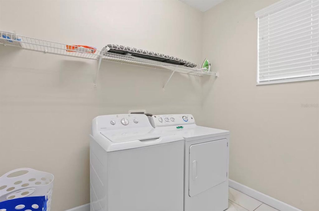 Image 32 of property listing at 4700 SLEEPY HOLLOW DRIVE, Kissimmee, FL 34746