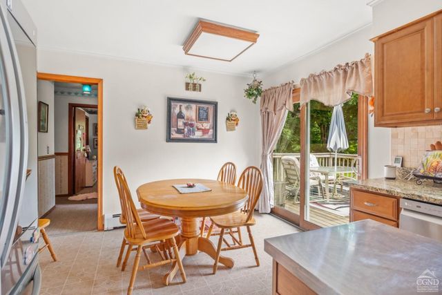 1632 County Route 8, Germantown, NY 12526