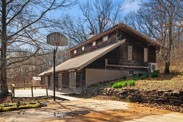 389 N Dade 185, Greenfield, MO 65661