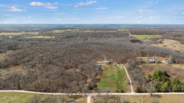 389 N Dade 185, Greenfield, MO 65661