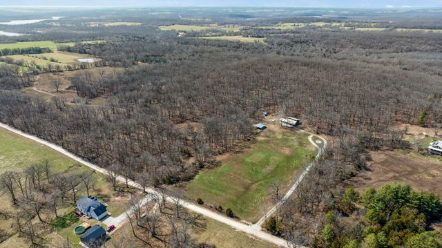 389 N Dade 185, Greenfield, MO 65661