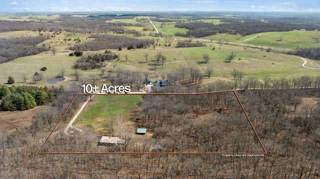 389 N Dade 185, Greenfield, MO 65661