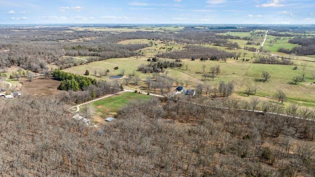 389 N Dade 185, Greenfield, MO 65661