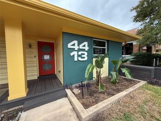 4413 Avenue O, Galveston, TX 77550