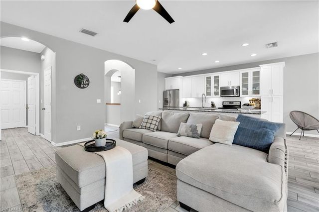 8094 Silver Birch WAY, Lehigh Acres, FL 33971