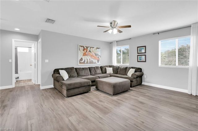 8094 Silver Birch WAY, Lehigh Acres, FL 33971