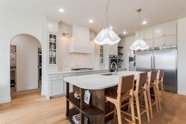 10705 NW 26th Court, Yukon, OK 73099
