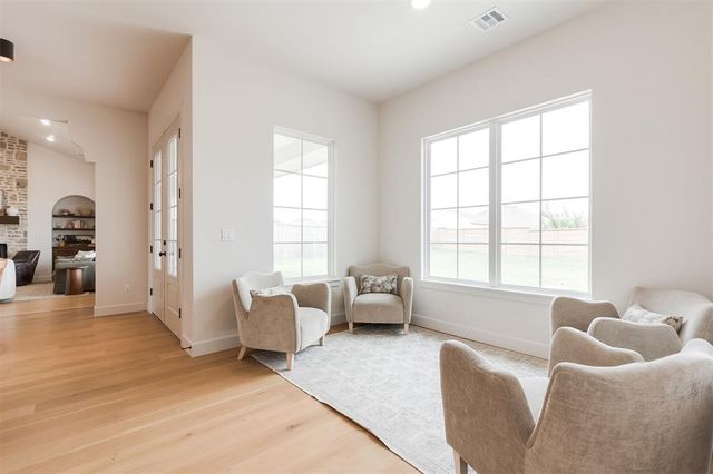 10705 NW 26th Court, Yukon, OK 73099