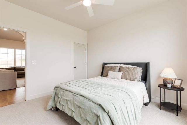 10705 NW 26th Court, Yukon, OK 73099