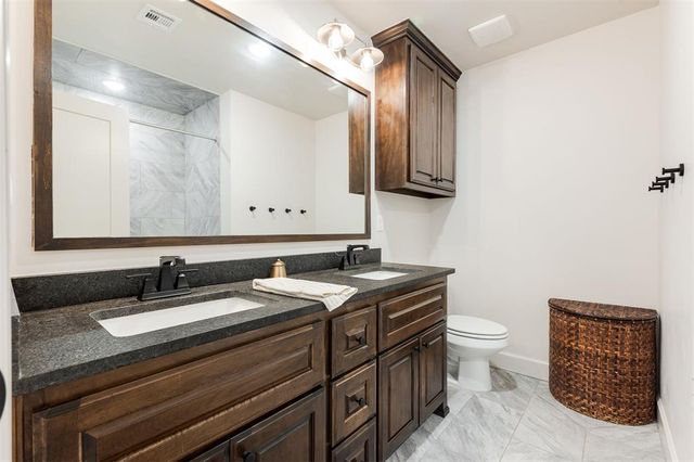 10705 NW 26th Court, Yukon, OK 73099