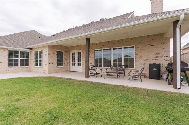 10705 NW 26th Court, Yukon, OK 73099