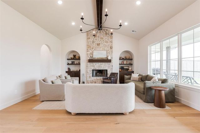 10705 NW 26th Court, Yukon, OK 73099
