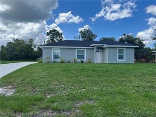 217 Hoover Avenue NE, Lake Placid, FL 33852