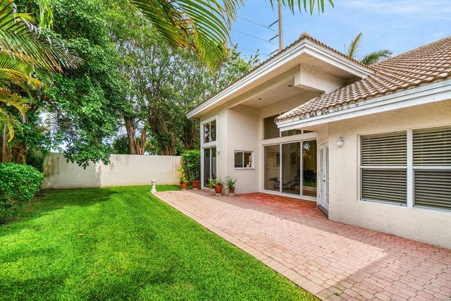 5106 Windsor Parke Drive, Boca Raton, FL 33496