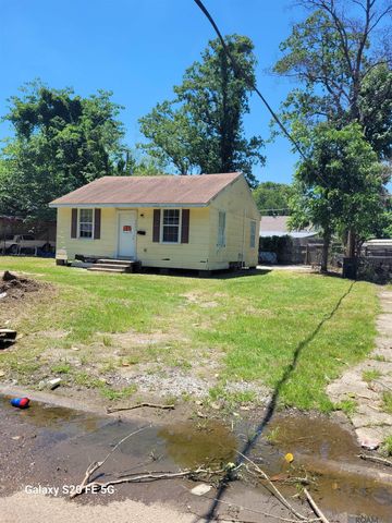 5633 Douglas Ave, Baton Rouge, LA 70805