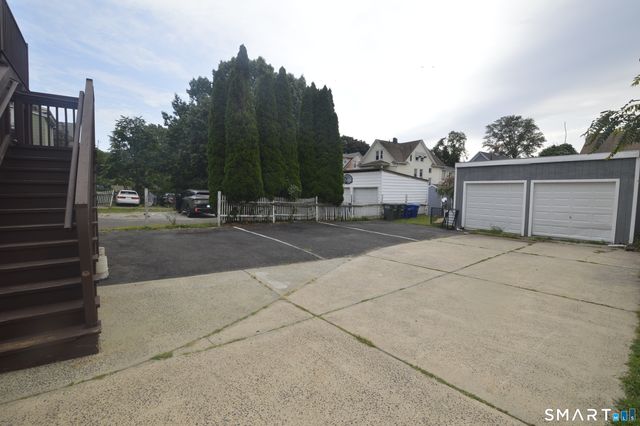 807 Brewster Street, Bridgeport, CT 06605